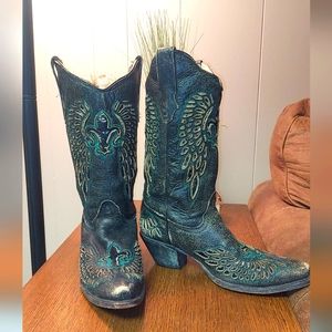 Corral boots